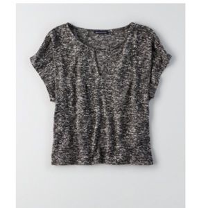 🍋2 for $10🍋 American Eagle Outfitters Knit Keyhole Top.
